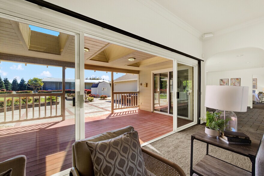 More Photos Of 5050 Melissa Ln, Vacaville Light Manufacturing For Sale