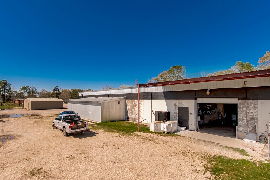 More Photos Of 12282 Highway 431, Saint Amant Storefront Retail Office For Sale