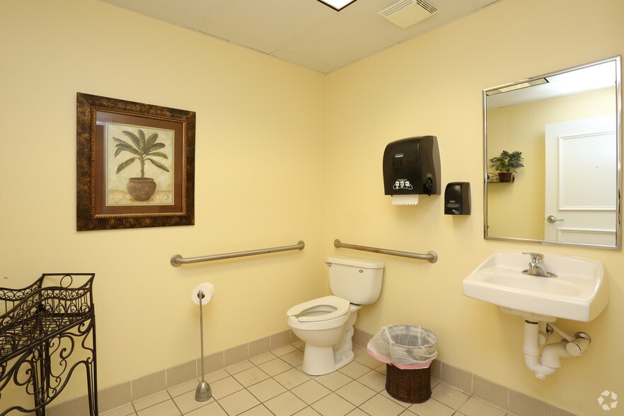 More Photos Of 5439 Durand Ave, Racine Medical For Lease