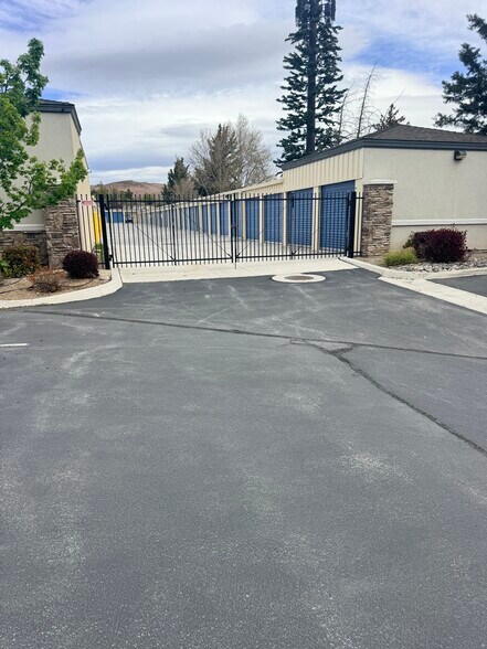 More Photos Of 970 Roberta Ln, Sparks Office For Lease