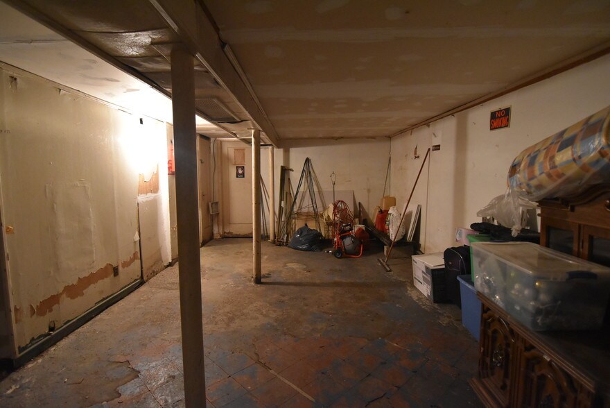 More Photos Of 831 Knickerbocker Ave, Brooklyn Religious Facility For Lease