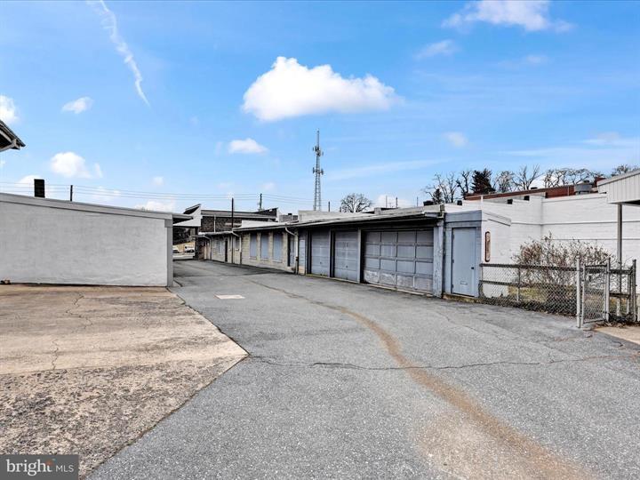 More Photos Of , Lancaster Unknown For Sale