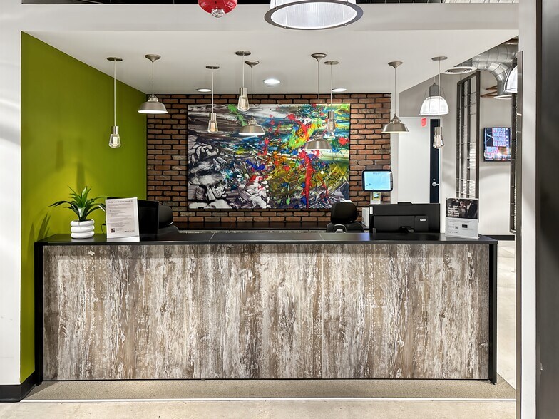 More Photos Of 2875 NE 191st St, Aventura Coworking Space