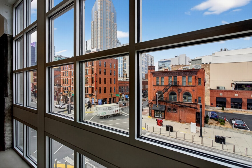 More Photos Of 111 Broadway, Nashville General Retail For Lease