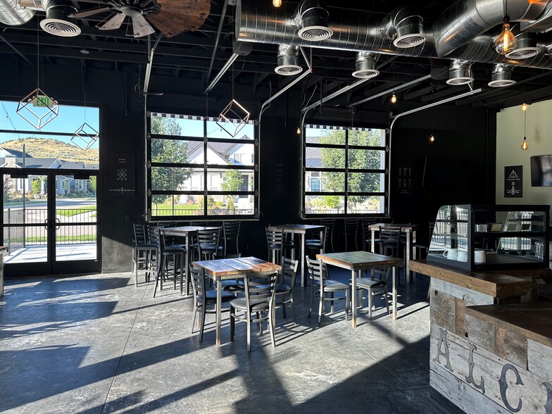 More Photos Of 11801 N 23rd Ave, Boise Restaurant For Lease