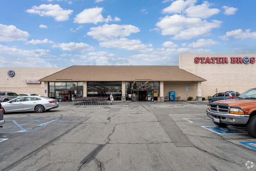 More Photos Of 9934-10048 Sierra Ave, Fontana Unknown For Lease