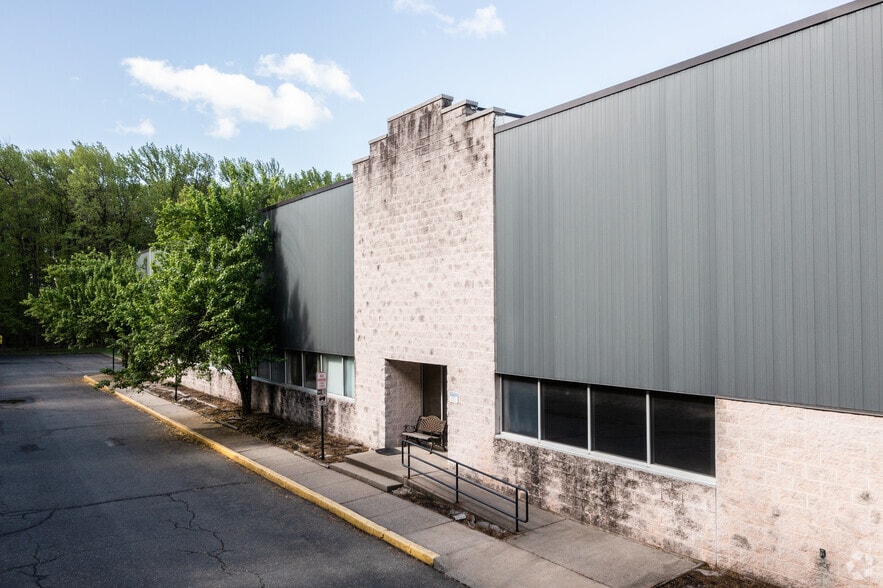 More Photos Of 110 Pomponio Ave, South Plainfield Manufacturing For Sale