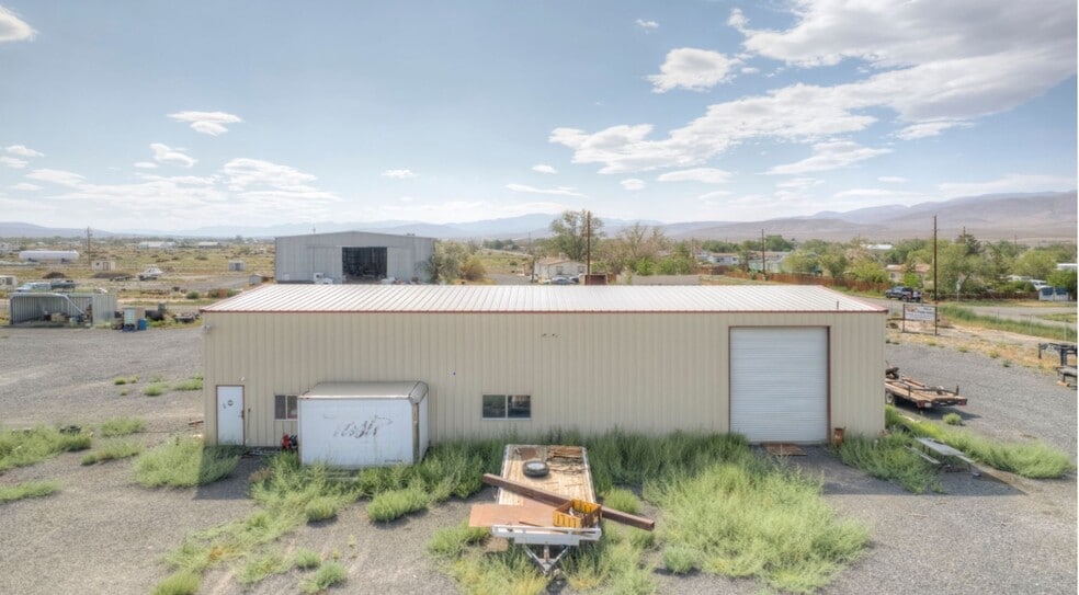 More Photos Of 1810 Lake St, Silver Springs Warehouse For Lease