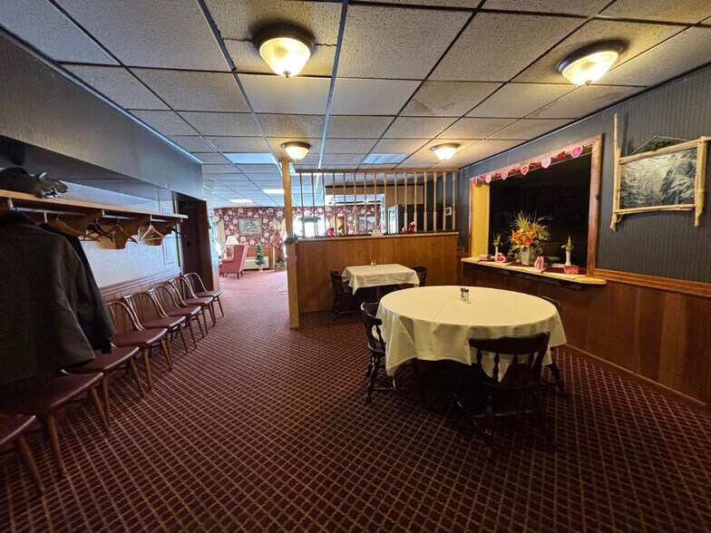 More Photos Of 17089 Boot Jack Rd, Ridgway Hotel For Sale