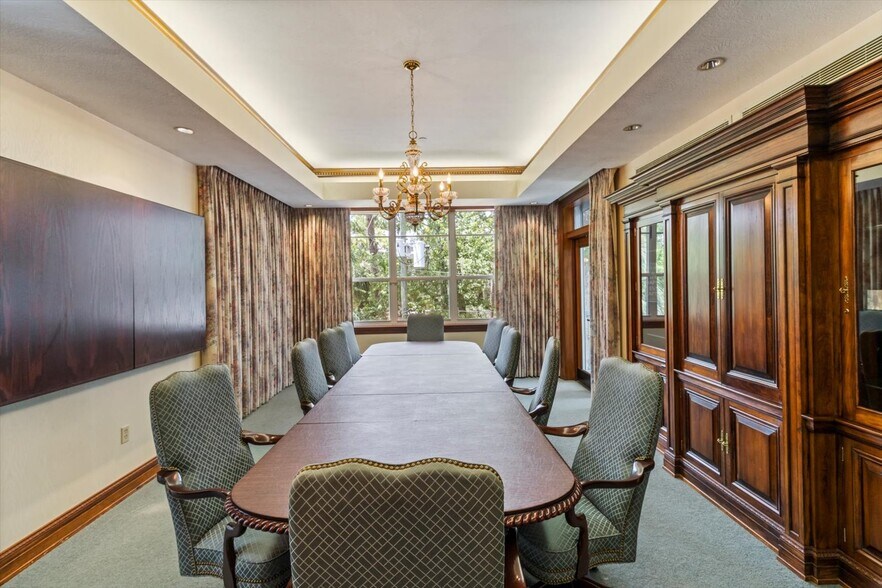 More Photos Of 268 S Suncoast Blvd, Crystal River Office For Sale