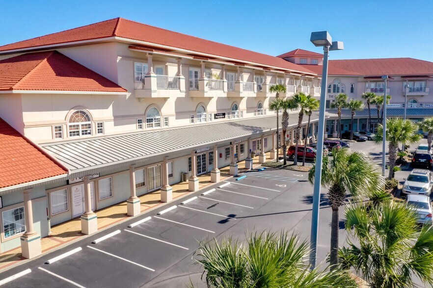 More Photos Of 4507 Furling Ln, Destin Loft Creative Space For Sale