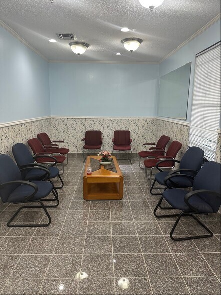 More Photos Of 8191 Southwest Fwy, Houston Medical For Sale