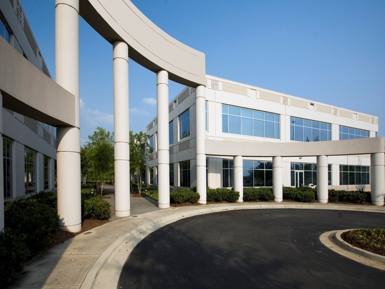 More Photos Of 5030 Bradford Dr, Huntsville Unknown For Lease