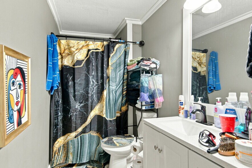 More Photos Of 206 Ferry St, Loudon Multifamily For Sale