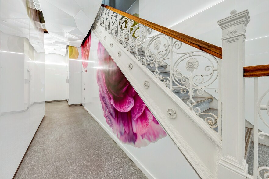 More Photos Of 64-68 Wooster St, New York Loft Creative Space For Lease