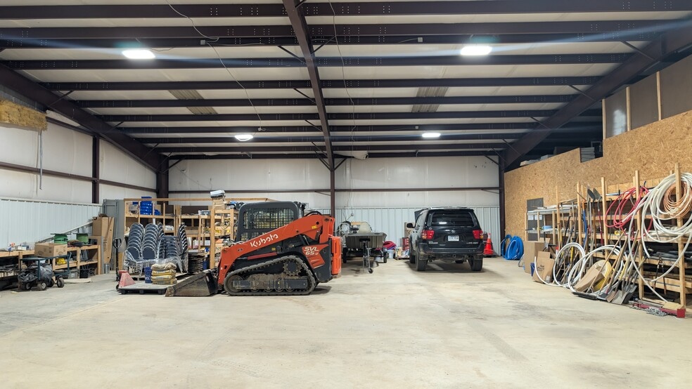 More Photos Of 3369 AR-36 Ave, Searcy Flex For Sale