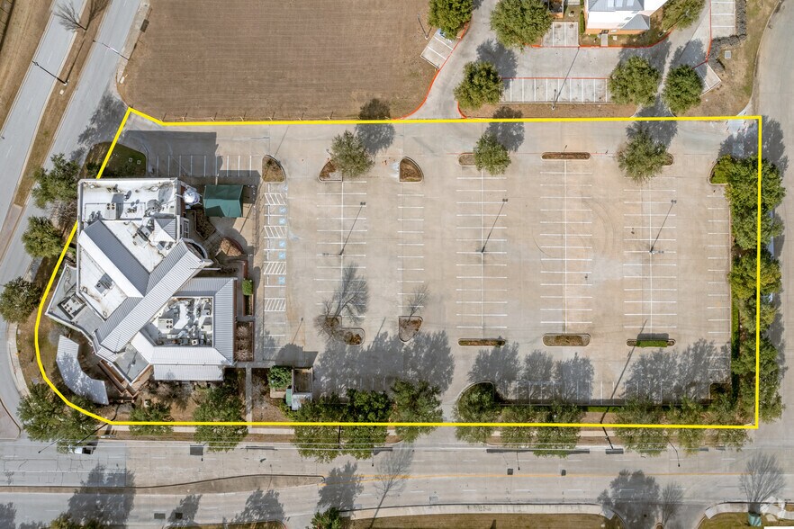 More Photos Of 700 Six Flags Dr, Arlington Restaurant For Lease