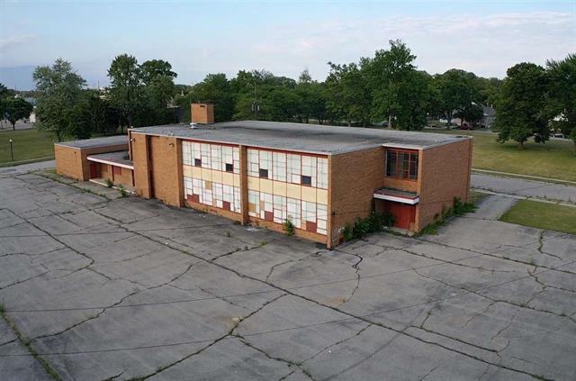 More Photos Of 1123 N Sherman St, Bay City Schools For Lease