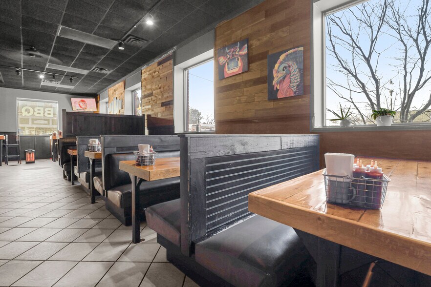 More Photos Of 107 S Main St, Almont Restaurant For Lease