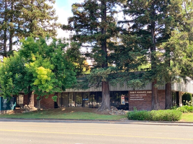 Primary Photo Of 3000 Alamo Dr, Vacaville Medical For Lease