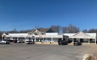 Primary Photo Of 178-202 W 92 Highway, Kearney Unknown For Lease