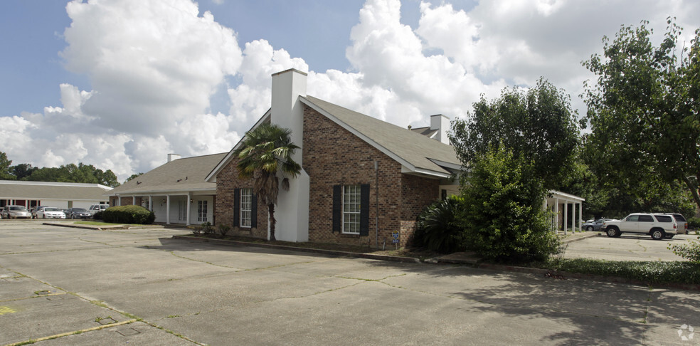 Primary Photo Of 606 Colonial Dr, Baton Rouge Office For Lease