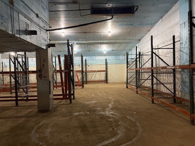 More Photos Of 2514 Foundry Pl, Clayville Industrial For Sale