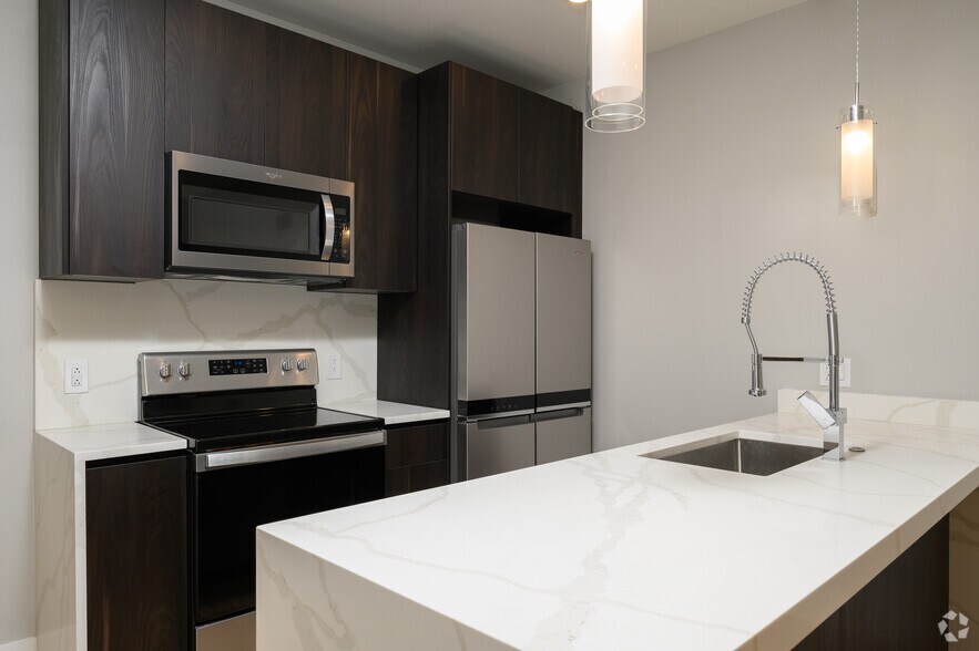 More Photos Of 1000-1038 W Girard Ave, Philadelphia Apartments For Lease