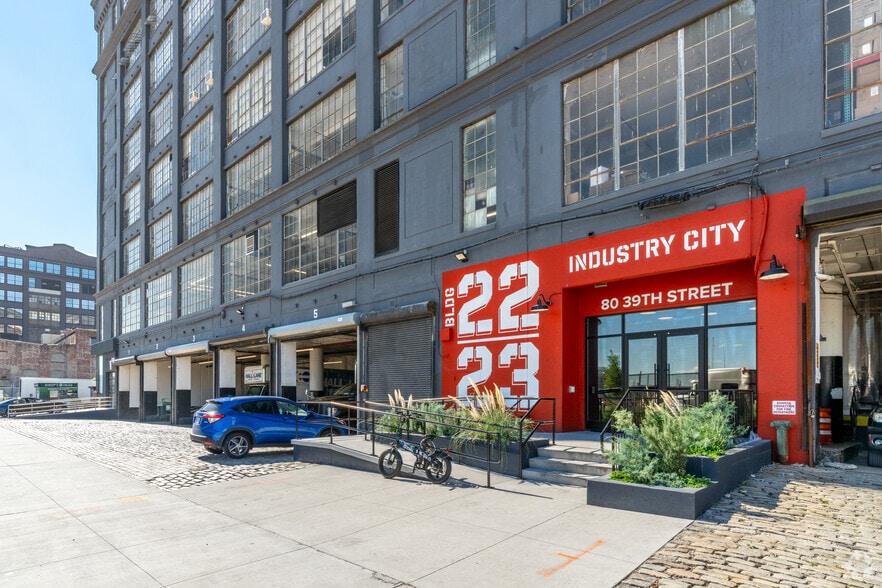 More Photos Of 4000-4014 1st Ave, Brooklyn Warehouse For Lease