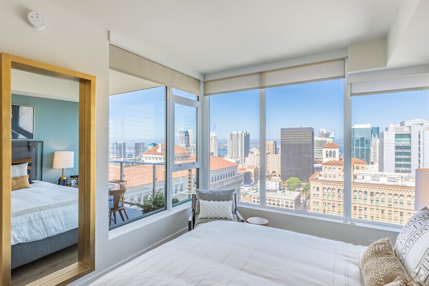 More Photos Of 702 Broadway, San Diego Apartments For Lease