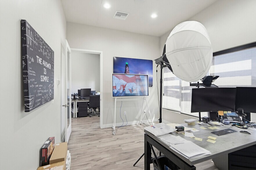 More Photos Of 349 Lake Havasu Ave S, Lake Havasu City Office For Sale