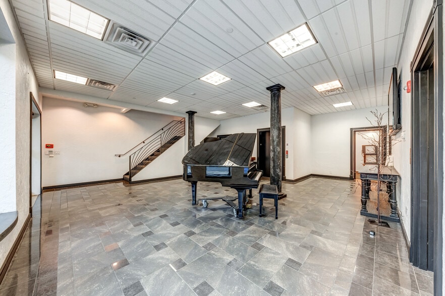 More Photos Of 1070 Baknsville Ave, Pittsburgh Lodge Meeting Hall For Sale