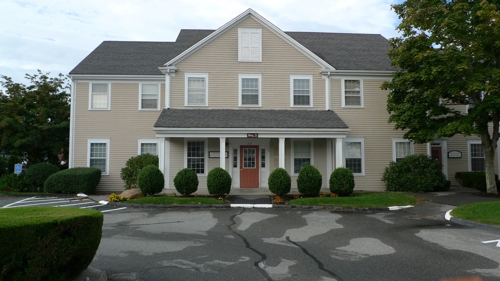 More Photos Of 923 Route 6A, Yarmouth Port Office For Lease