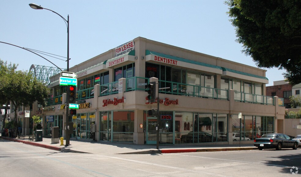 Primary Photo Of 950 E Colorado Blvd, Pasadena Restaurant For Lease
