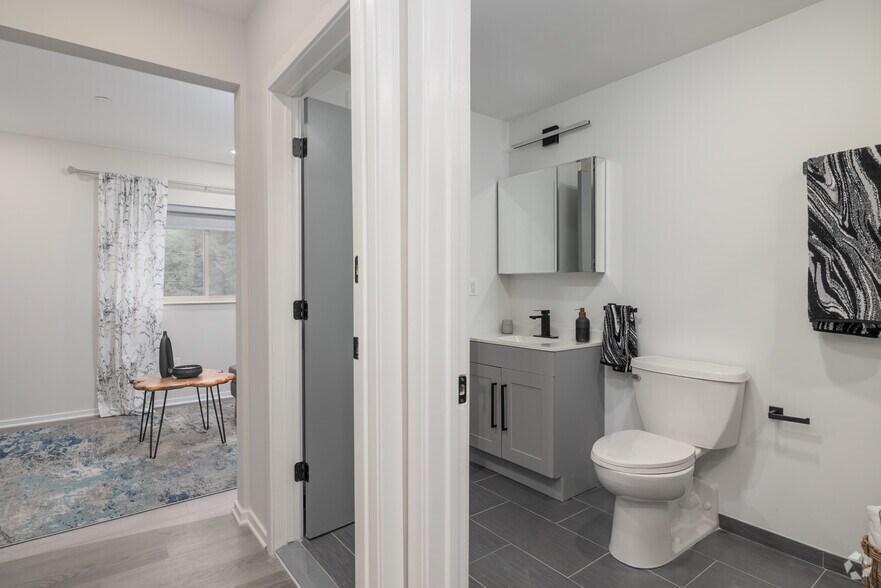 More Photos Of 4415 Chestnut St, Philadelphia Apartments For Lease