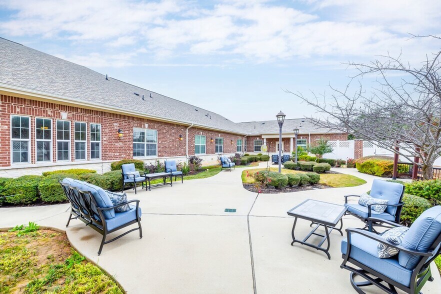 More Photos Of 10025 Anderson Mill Rd, Austin Assisted Living For Sale