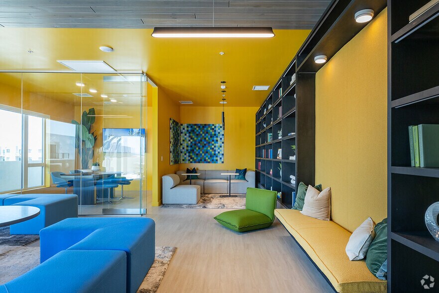 More Photos Of 10375 Washington Blvd, Culver City Apartments For Lease