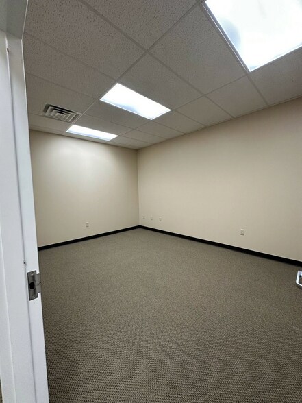 More Photos Of 315 W Ireland Rd, South Bend Unknown For Lease