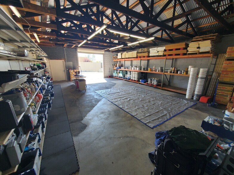 More Photos Of 14165 Market St, Walnut Grove Showroom For Sale