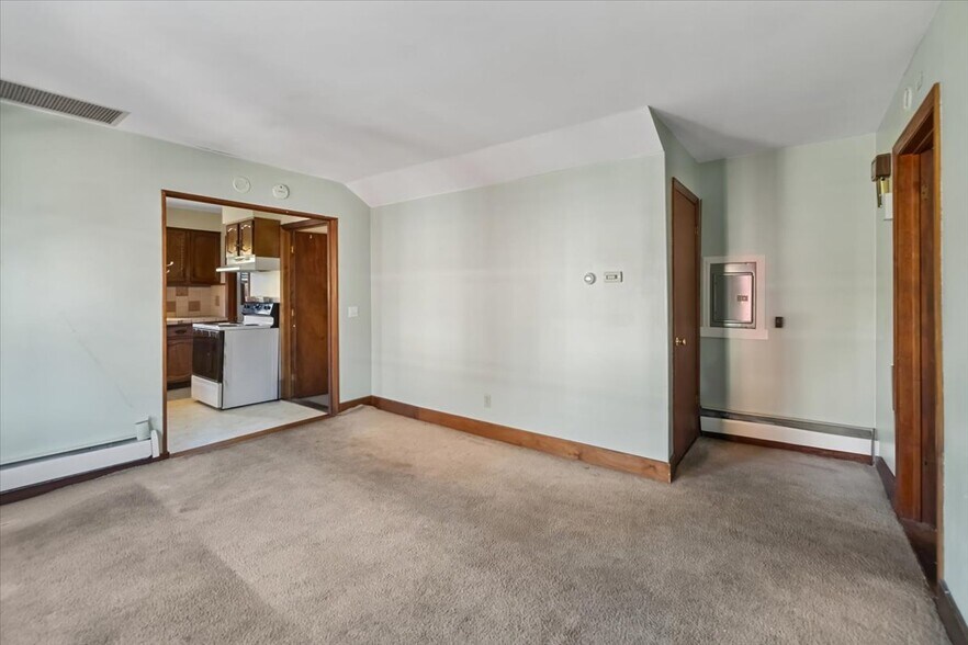 More Photos Of 6 Elmer St, Madison Storefront Retail Residential For Sale