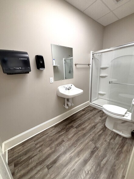 More Photos Of 629 E Forsyth St, Americus Office For Sale