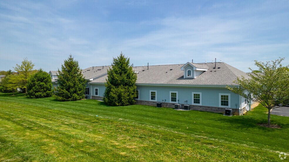 More Photos Of 3791-3809 Attucks Dr, Powell Unknown For Lease