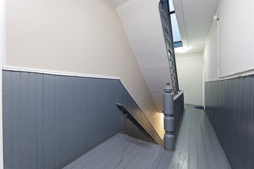 More Photos Of 714-716 Broadway, Bayonne Storefront Retail Residential For Sale