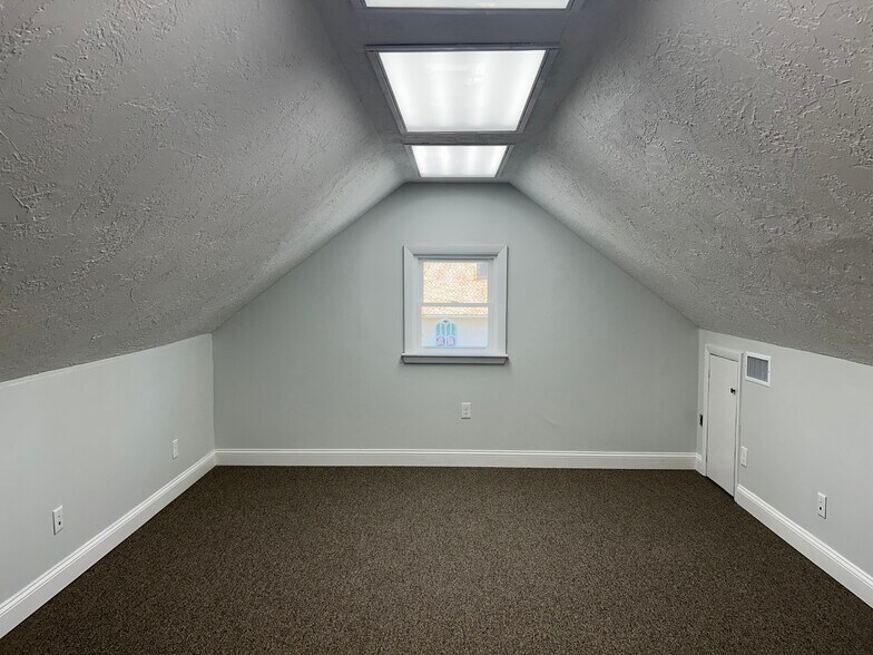 More Photos Of 52 Highland St, Worcester Office For Lease
