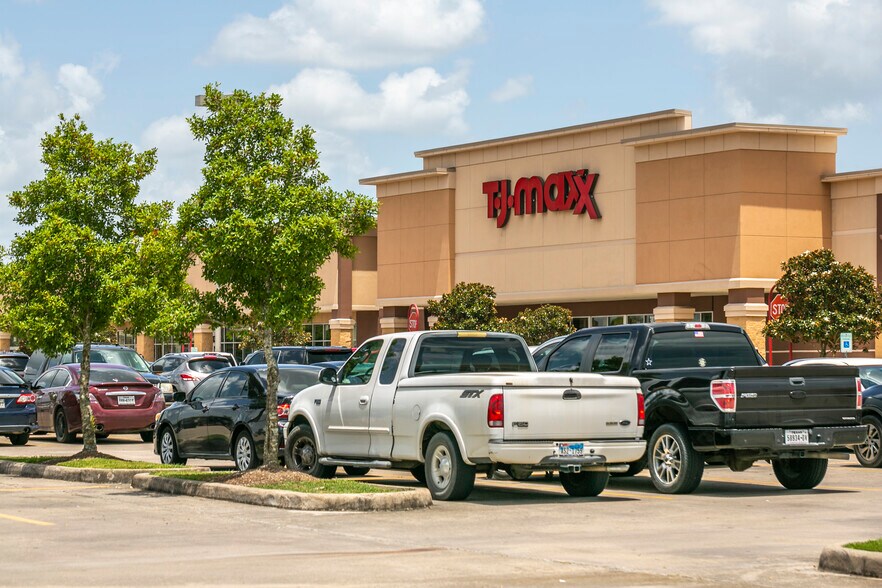 More Photos Of I 45, League City Unknown For Lease
