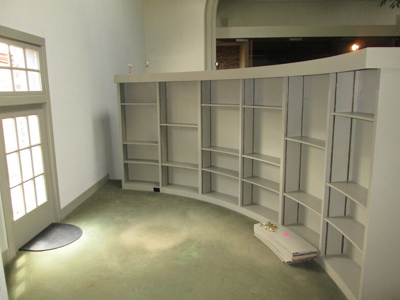 More Photos Of 7 S 2nd Ave, St Charles Loft Creative Space For Sale