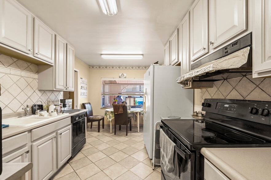 More Photos Of 1736 Santa Rosa Ave, Santa Rosa Hotel For Sale