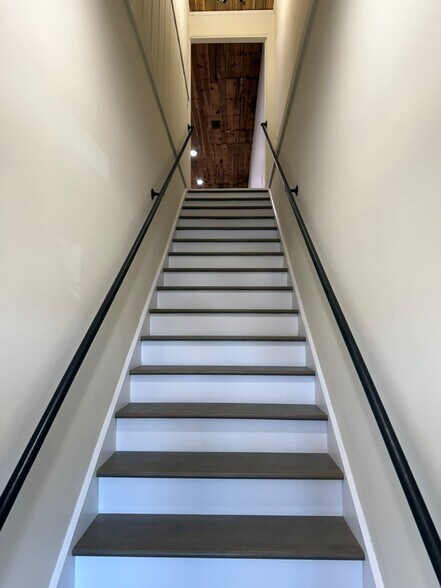 More Photos Of 221 W Main St, Woodbury General Retail For Sale