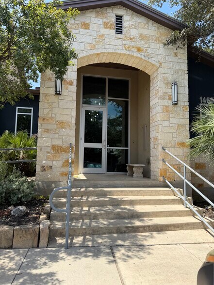 More Photos Of 14603 Huebner Rd, San Antonio Medical For Lease