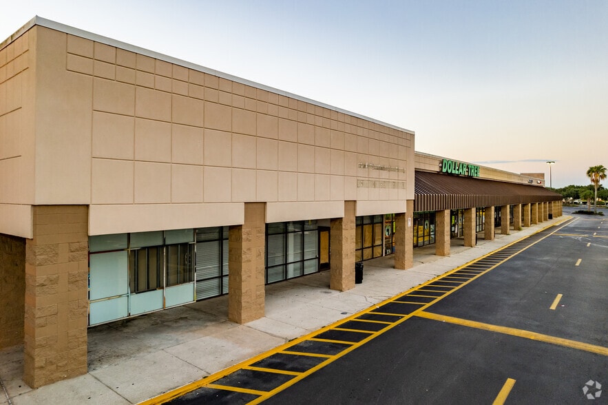 More Photos Of 8111-8481 John Young Pky, Orlando Unknown For Lease